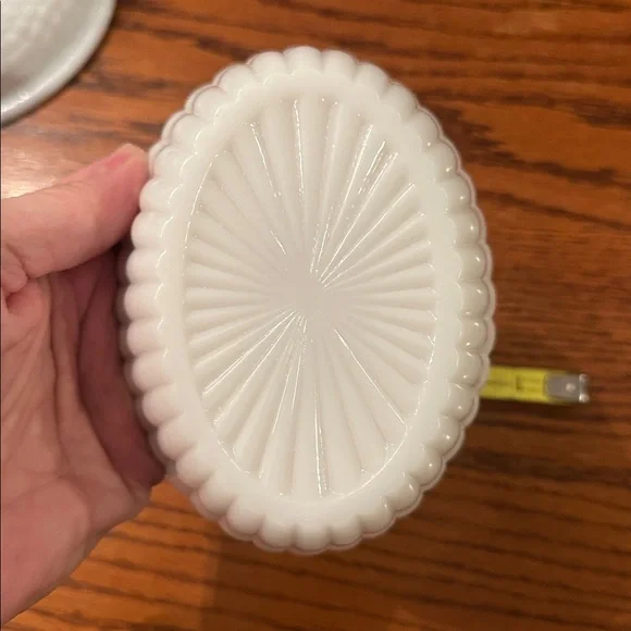 White Hen on Nest Dish - Picture 8 of 9